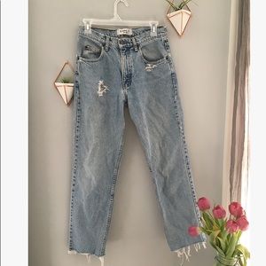 VINTAGE jeans! Make you booty POP